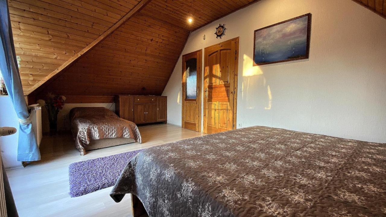 House4U Villa Balatonszárszó Eksteriør billede