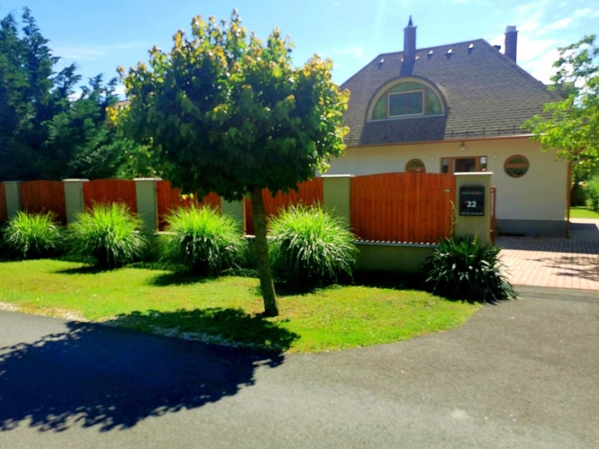 House4U Villa Balatonszárszó Eksteriør billede